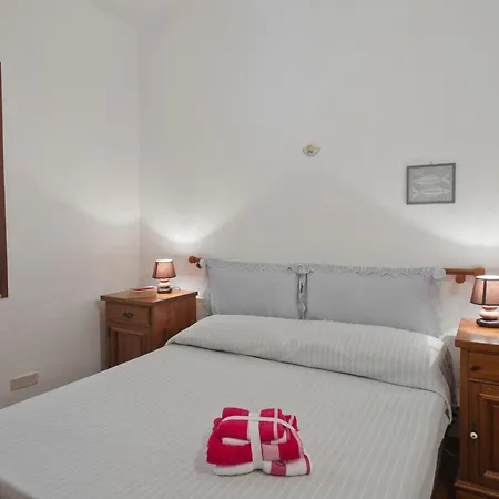 Con Terrazza A 400 Mt Dal Mare Ferienhaus *